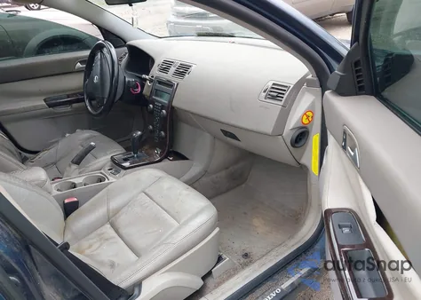 2005 Volvo S40 2.4I from USA, damaged, VIN YV1MS382452091623